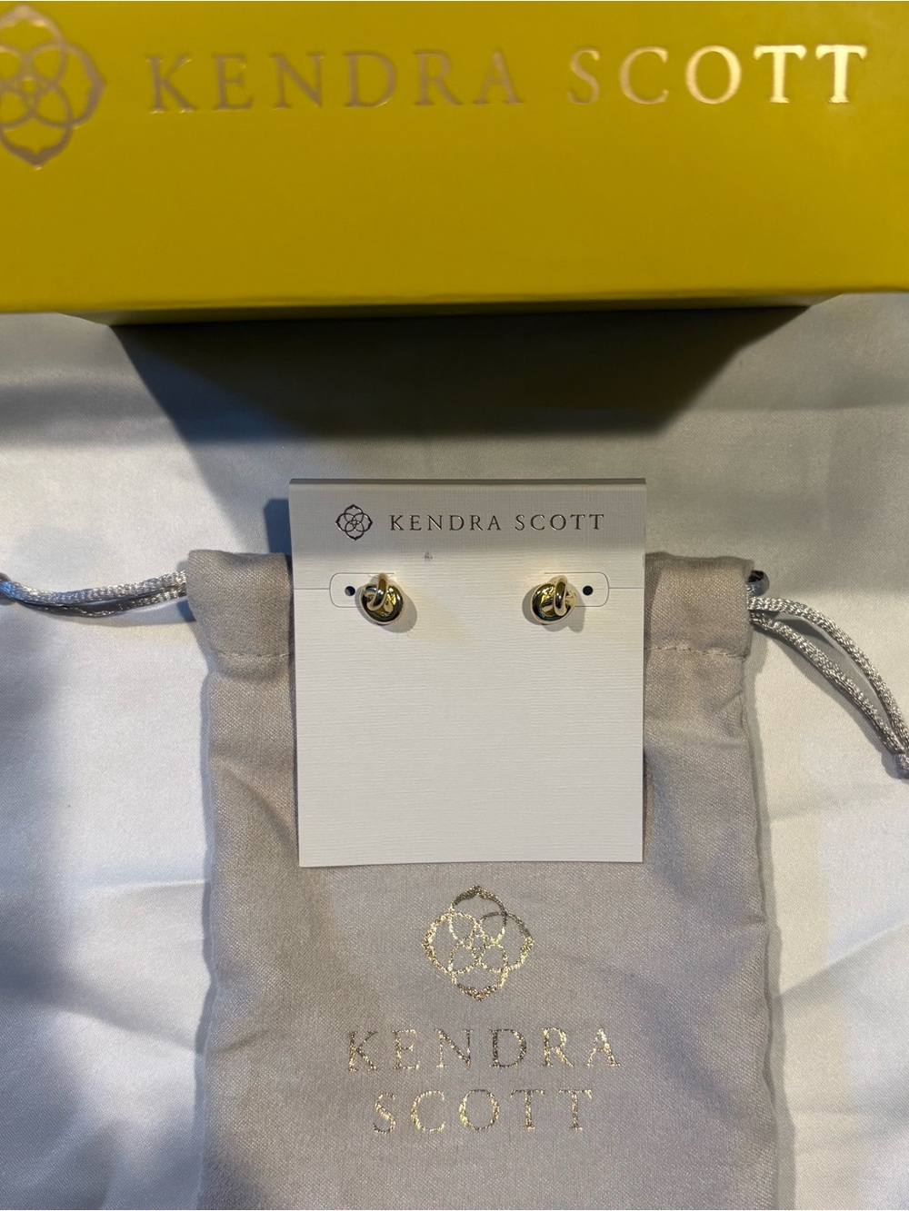 Kendra Scott Gold Interlocking Knot Stud Earrings